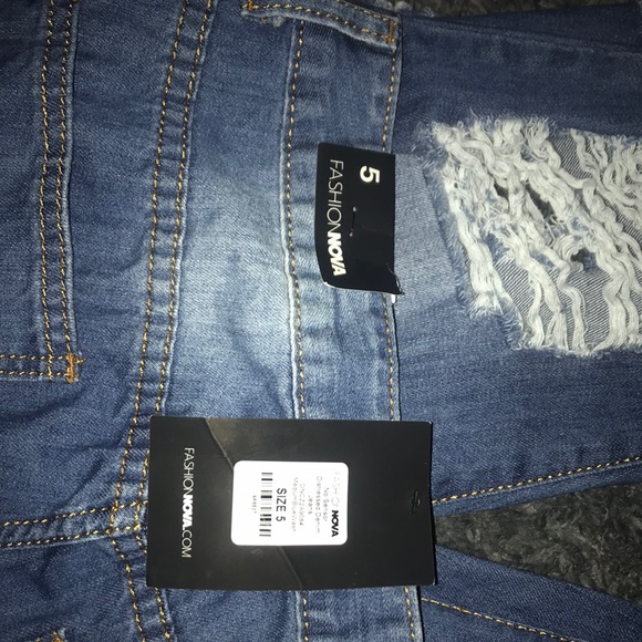 FashionNova no sensor distressed denim jeans medium blue wash - Picture 7 of 7